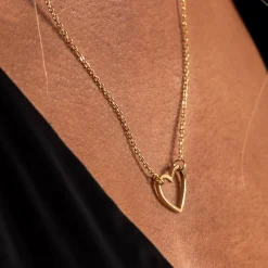 Gifts Under $30 | Necklaces*Wear The Peace Heart Full Of Love Necklace